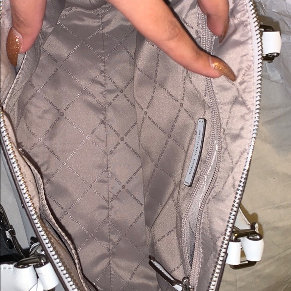 Michael Kors Satchel New Condition - Picture 2 of 3